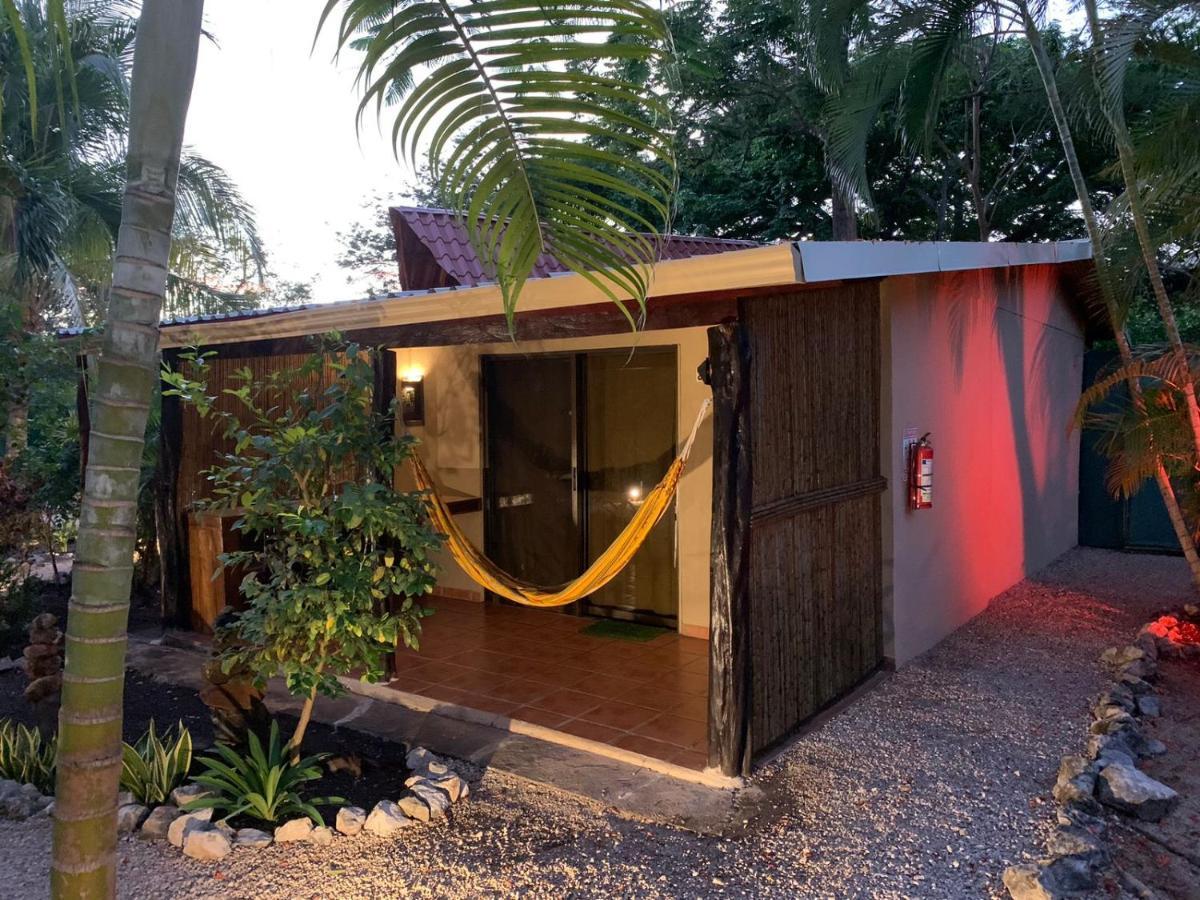 Bed and Breakfast Casa Tropical Playa Grande Cuajiniquil Екстер'єр фото